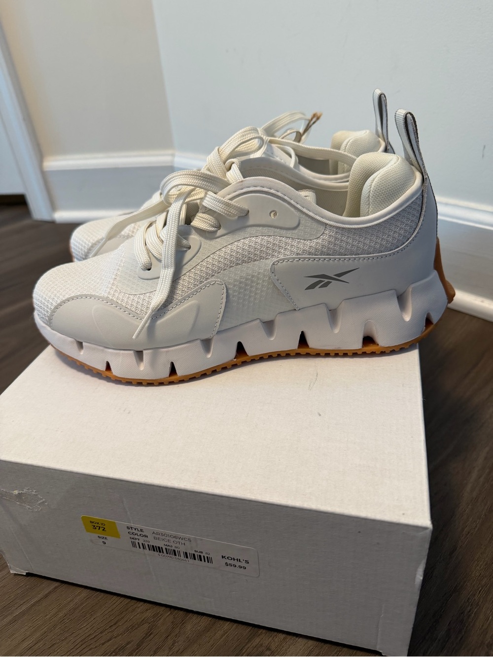 Reebok Women's Zig Dynamica STR Shoes